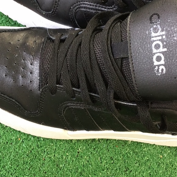 Adidas - Picture 3 of 9